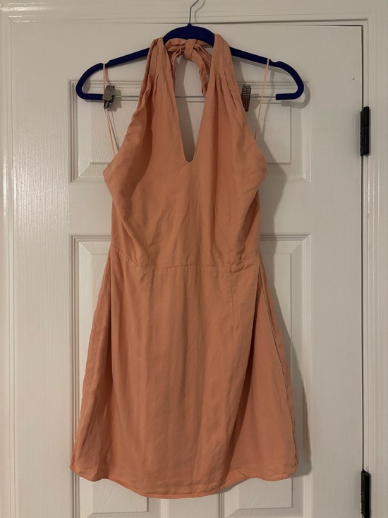Abercrombie & Fitch Dresses & Skirts - Abercrombie & Fitch Pastel Orange Halter Mini Dress Size M